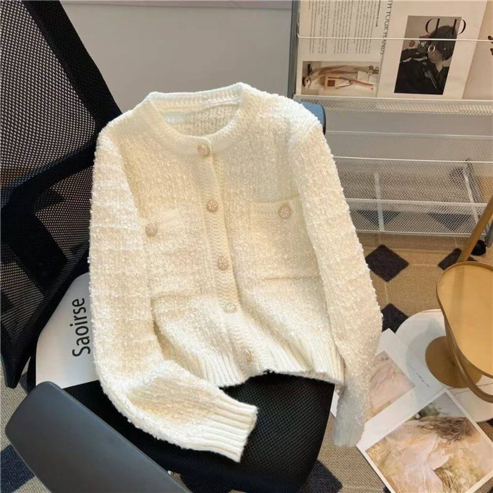 Gilet femme court à boutons – maille texturée beige manches longues
