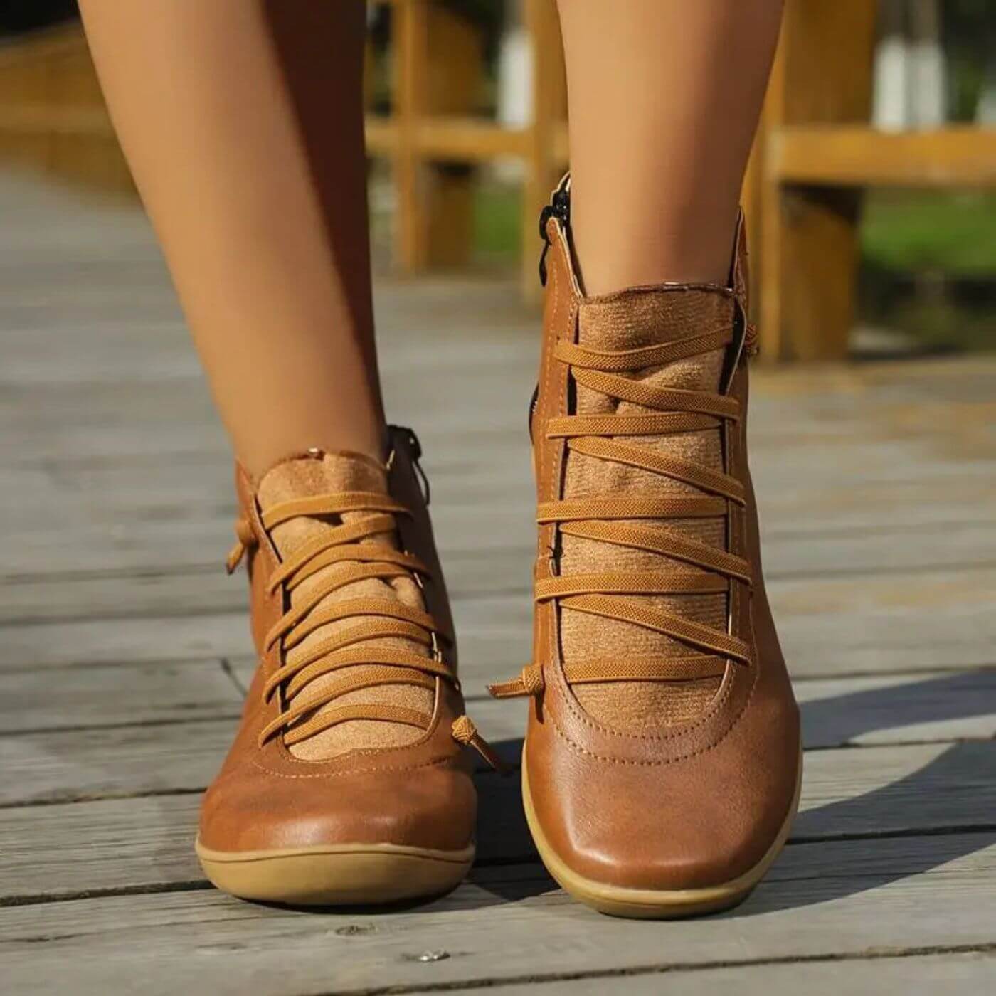 Chaussures Posh Paris Claire marron – bottines en cuir élégantes avec lacets souples, idéales pour un usage quotidien.