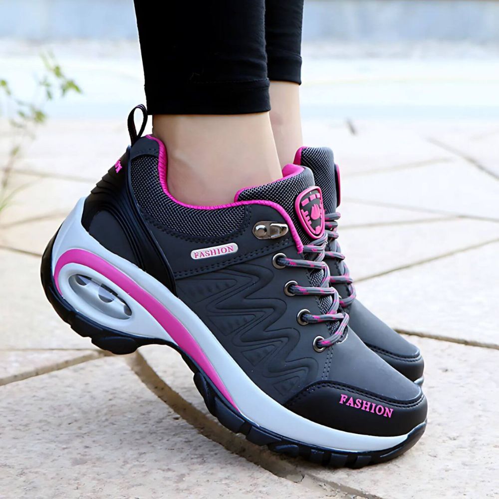 Chaussures de marche femme – confort souple et silhouette moderne