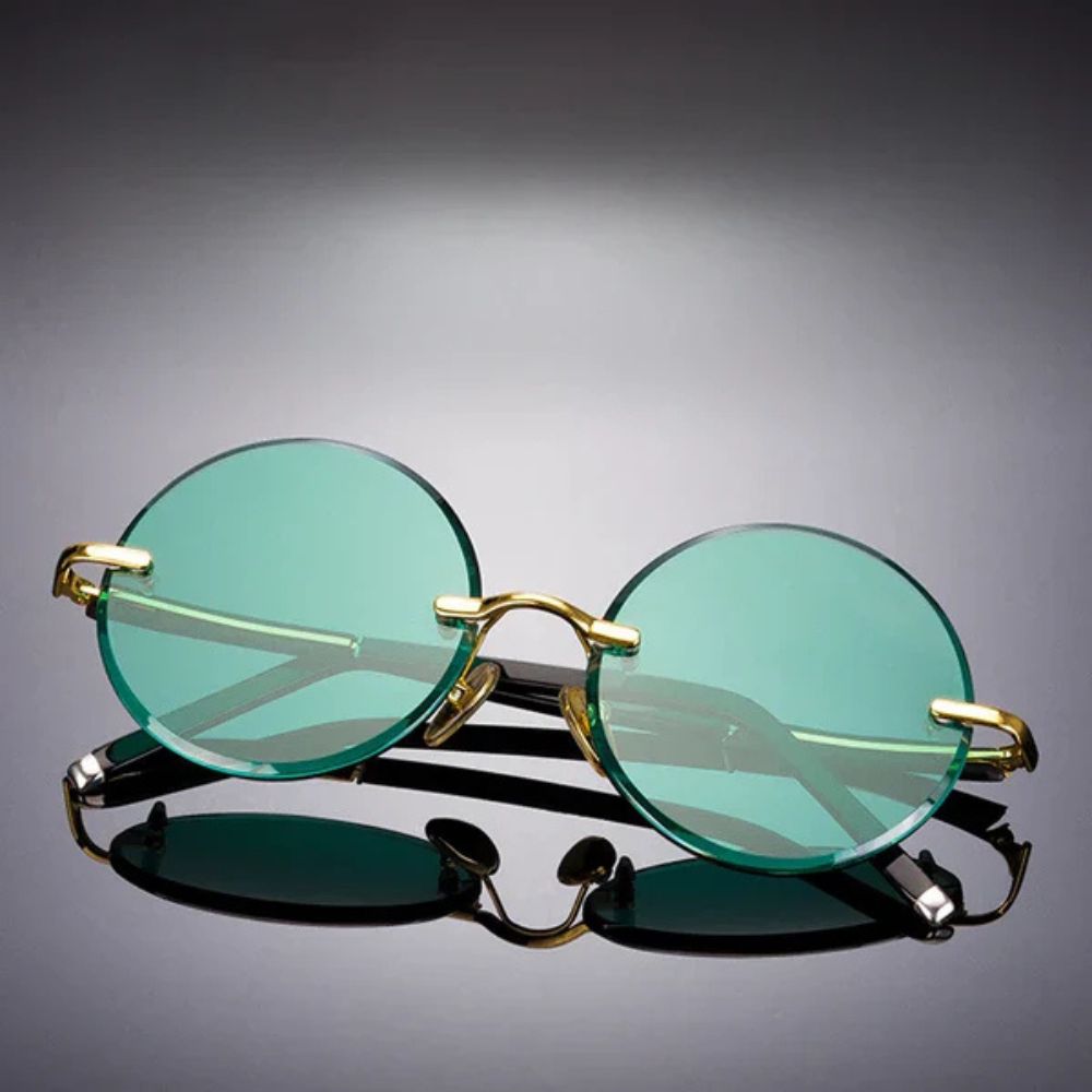 Lunettes de soleil élégantes femme – style rétro chic