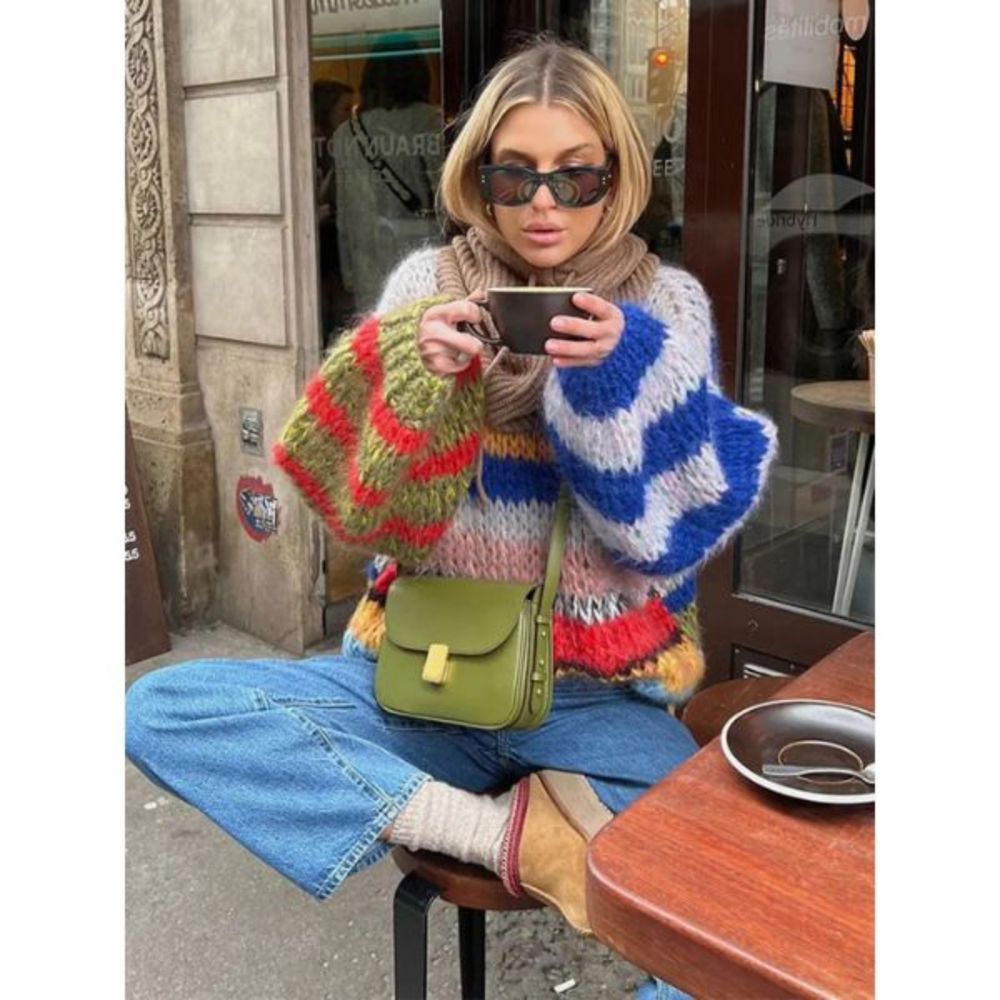 Pull en maille femme à rayures multicolores – coupe oversize