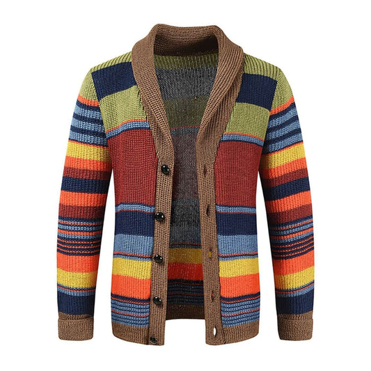 Cardigan à rayures multicolores avec fermeture boutonnée et texture tricotée chaude.