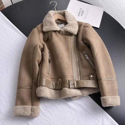 Veste femme courte doublée chaude – col large et fermeture zippée