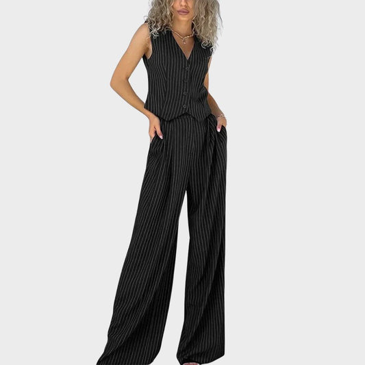 Ensemble rayé femme – gilet chic et pantalon fluide pour un look affirmé