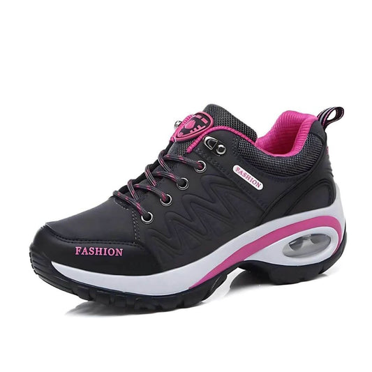 Chaussures de marche femme – confort souple et silhouette moderne