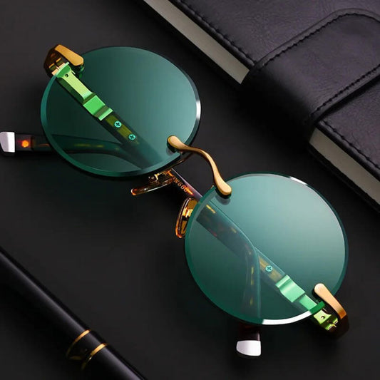Lunettes de soleil élégantes femme – style rétro chic